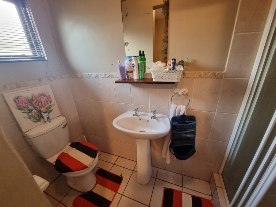 2 Bedroom Property for Sale in Waterval East North West